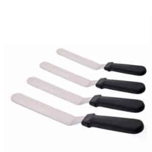 פלטה (ספטולה) מדורגת עם ידית פלסטיק שחורה